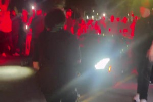 “卢卡帅爆了”东契奇开着自己的百万豪车参加洛杉矶乔丹品牌活动